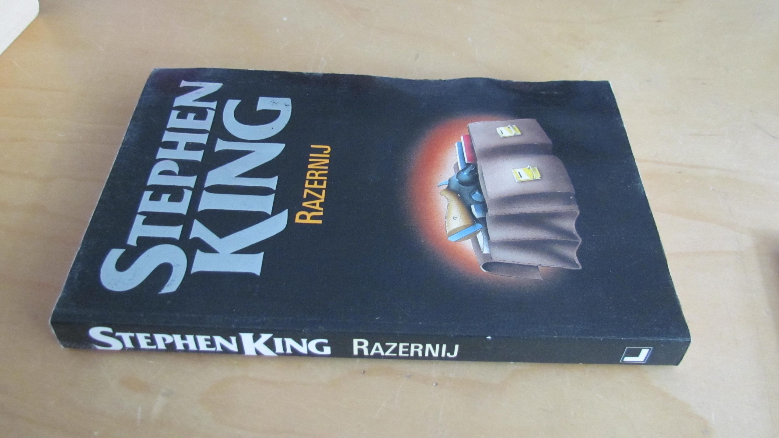 Razernij